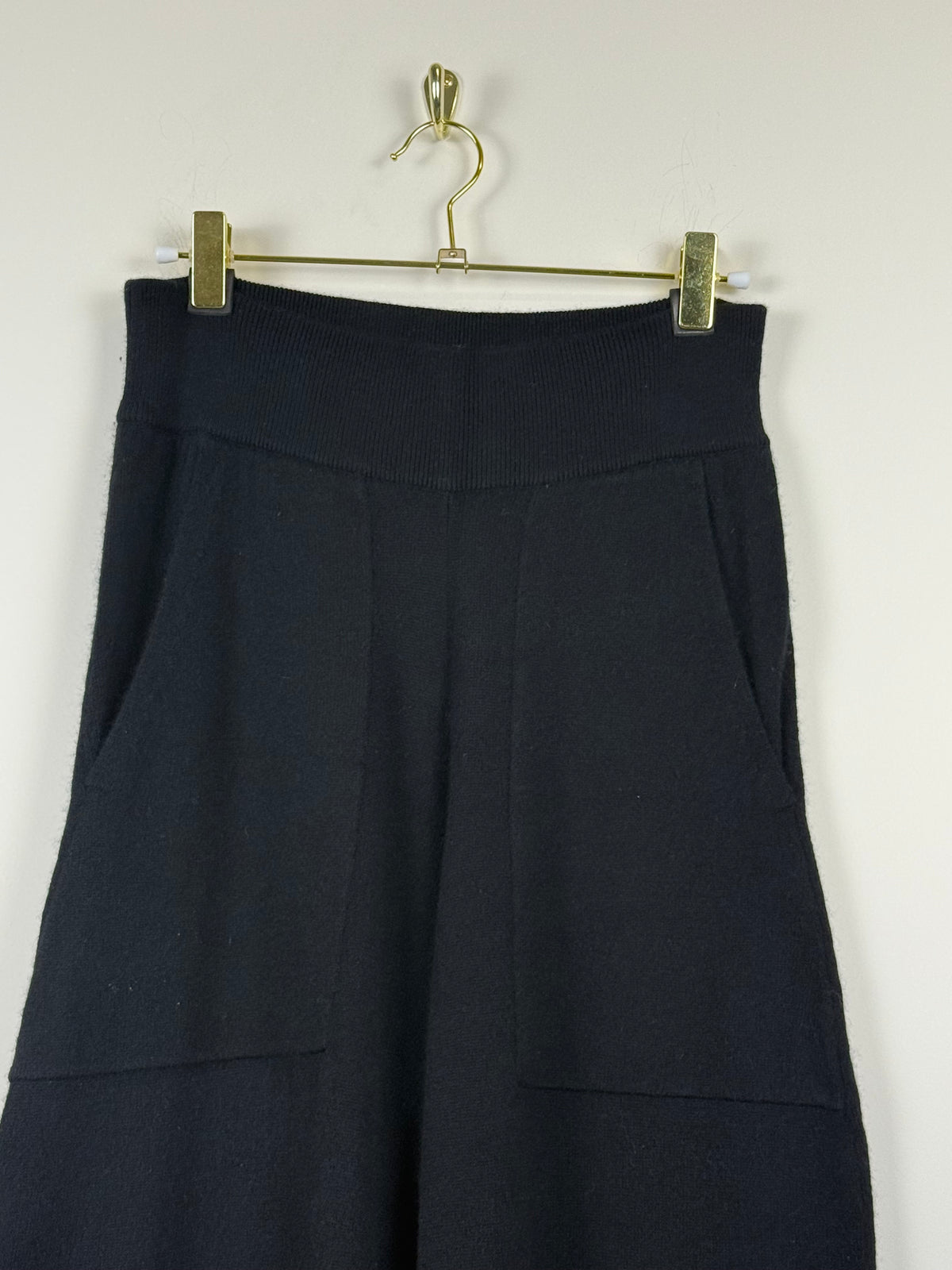 ODEEH Hose mit breitem Strickbund – Schwarz – Gr. L
