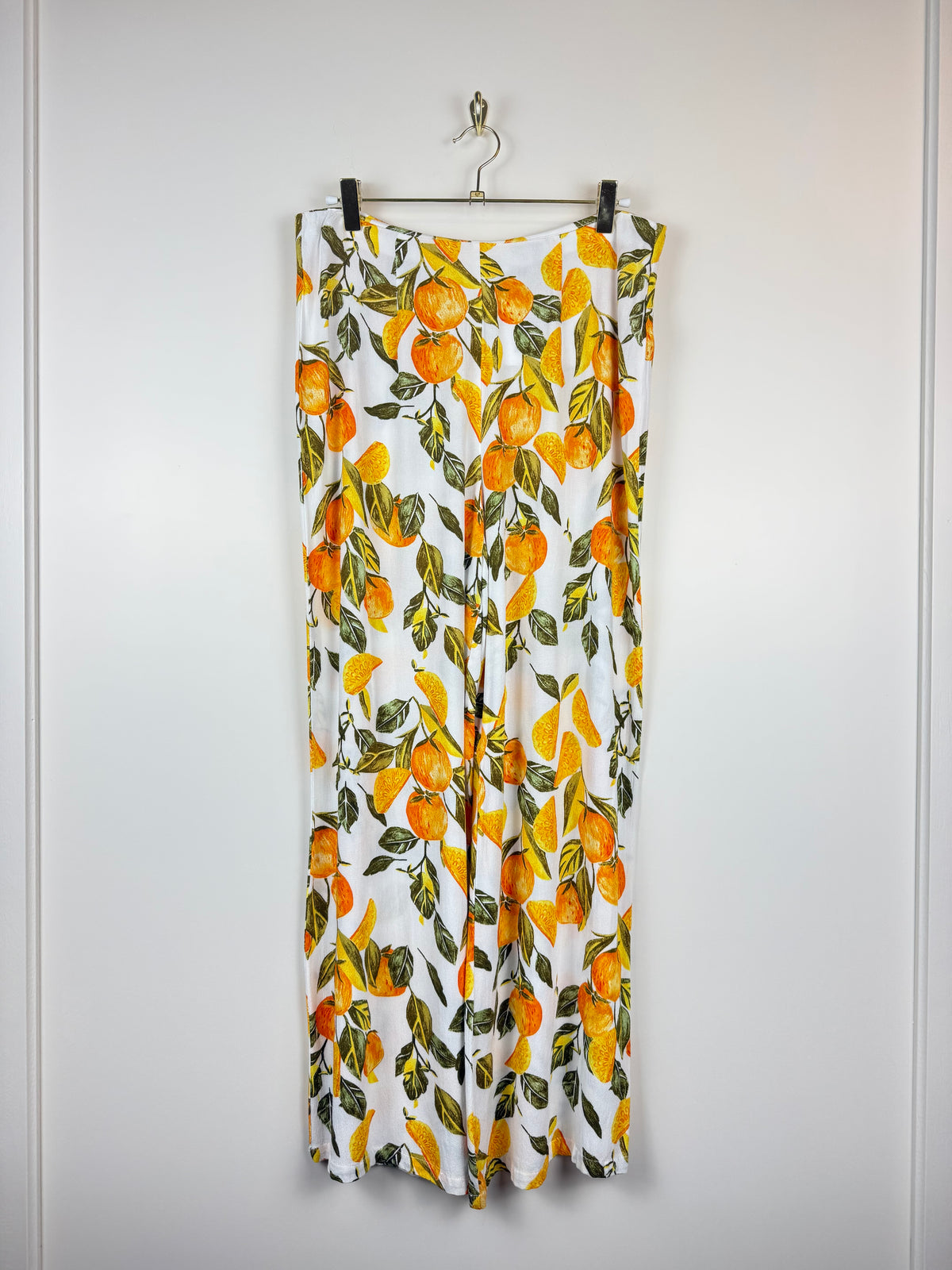 Never Fully Dressed Lemon Pants Sz. 38 DE