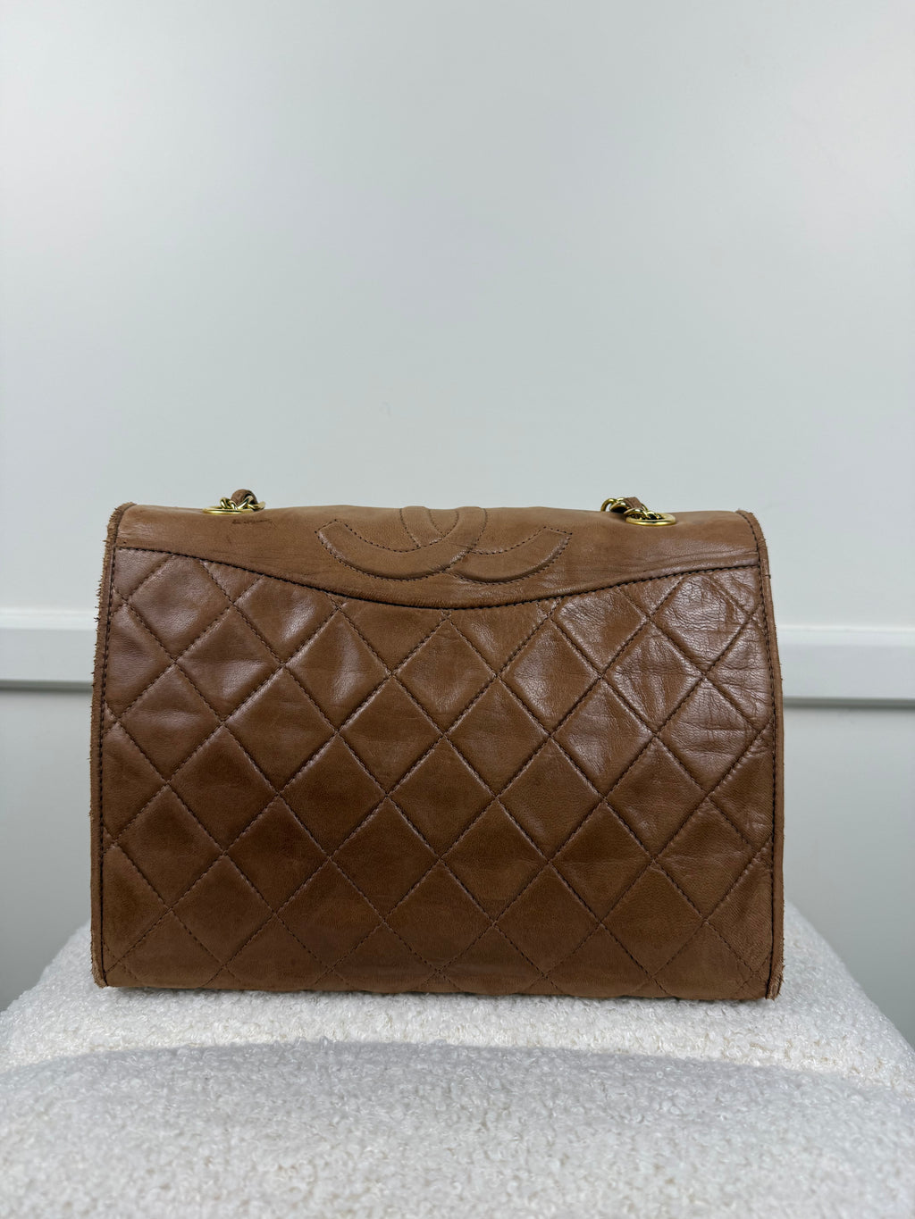 Chanel Vintage Schultertasche – Camel/Gold – 1989–1991