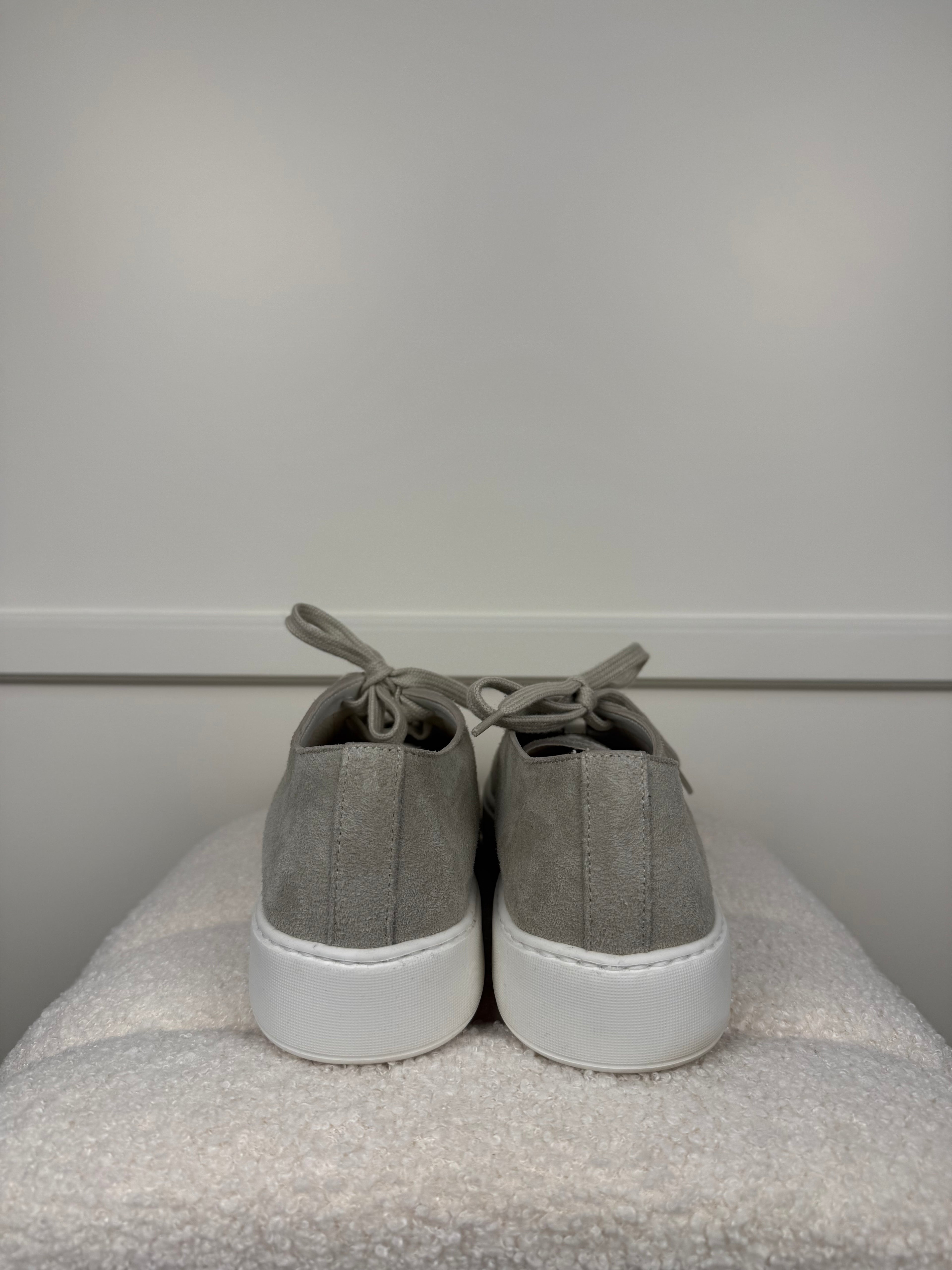 Santoni Veloursleder Sneakers – Hellgrau – Gr. 39