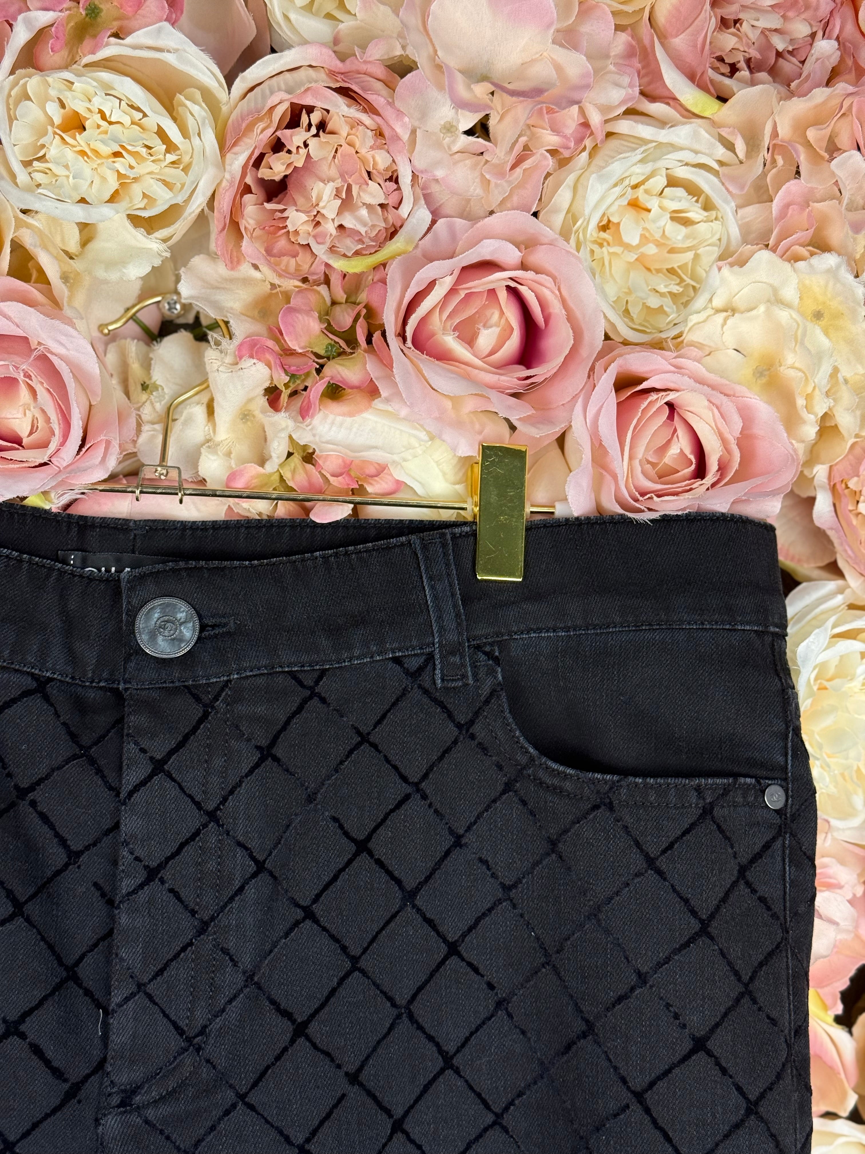 Chanel SS18 Jeans Black Sz. 44 DE (46 FR)