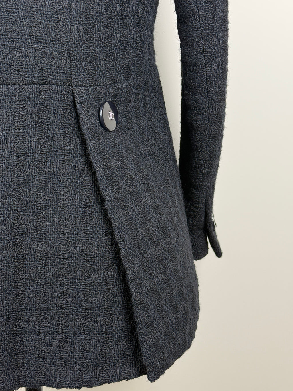 Chanel Tweed Smoking-Blazer – Schwarz – vermutlich Pre-Fall 2017 – Gr. 44 DE (46 FR)