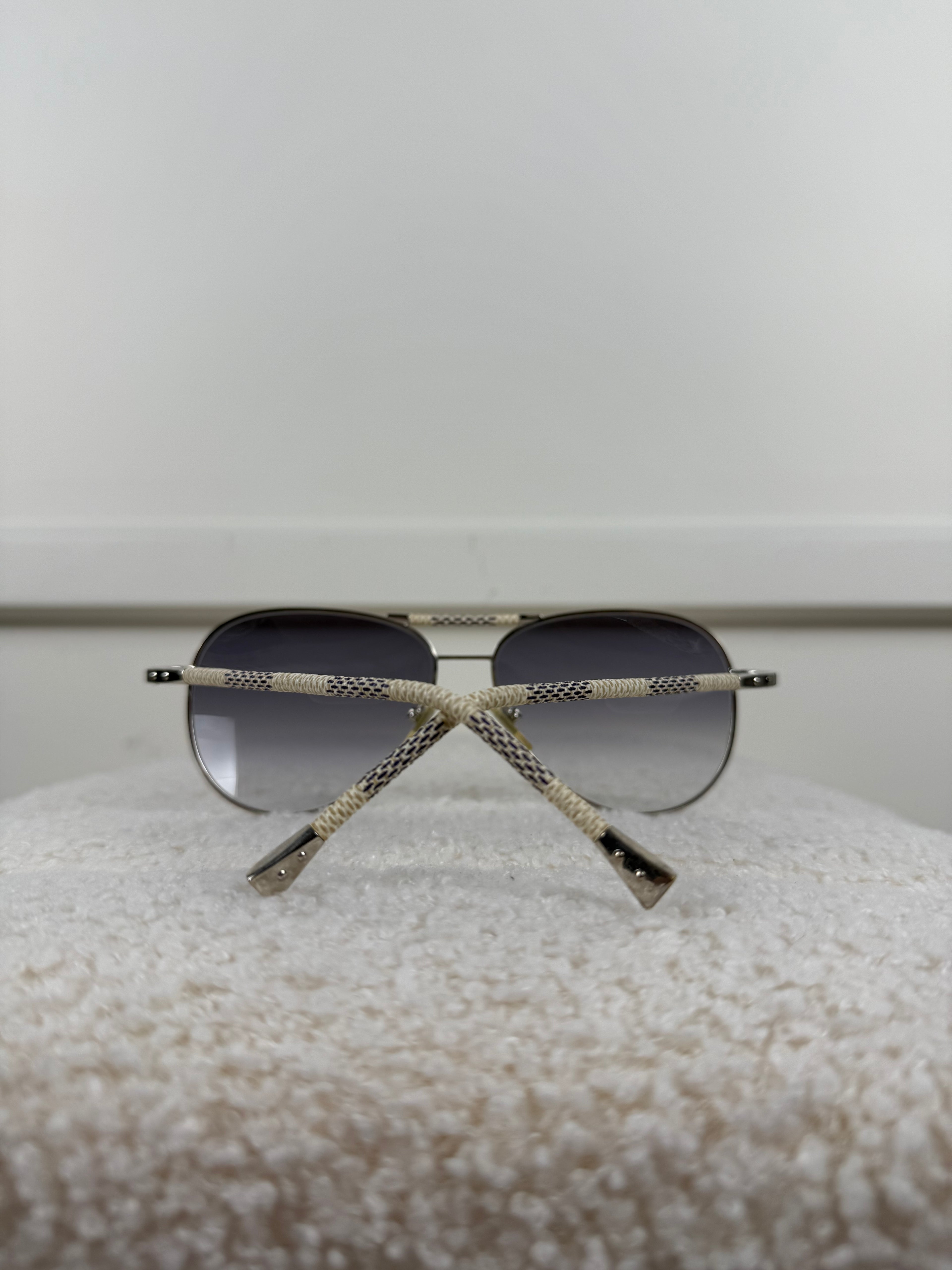 Louis Vuitton Sonnenbrille – Beige/Schwarz