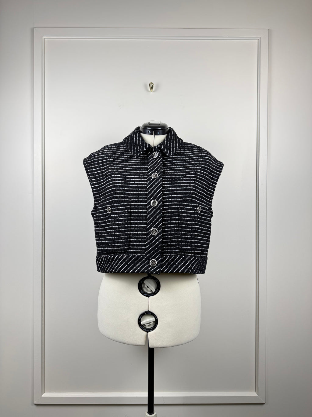 Chanel 23P Tweed Vest – Black/Silver – Size 40 DE (42 FR)