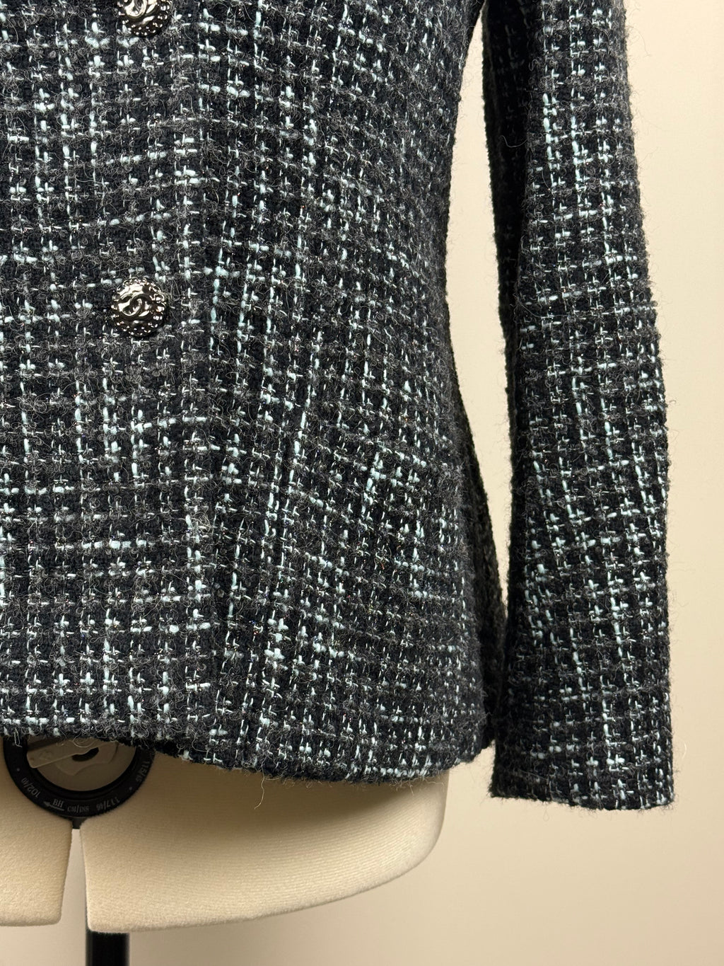 Chanel 22B Pre-Collection Tweed Blazer – Blue/Black – Size 40 DE (42 FR)