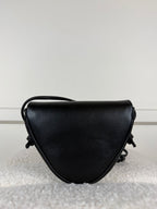 Celine Mini Triangle Umhängetasche aus Kalbsleder – Schwarz