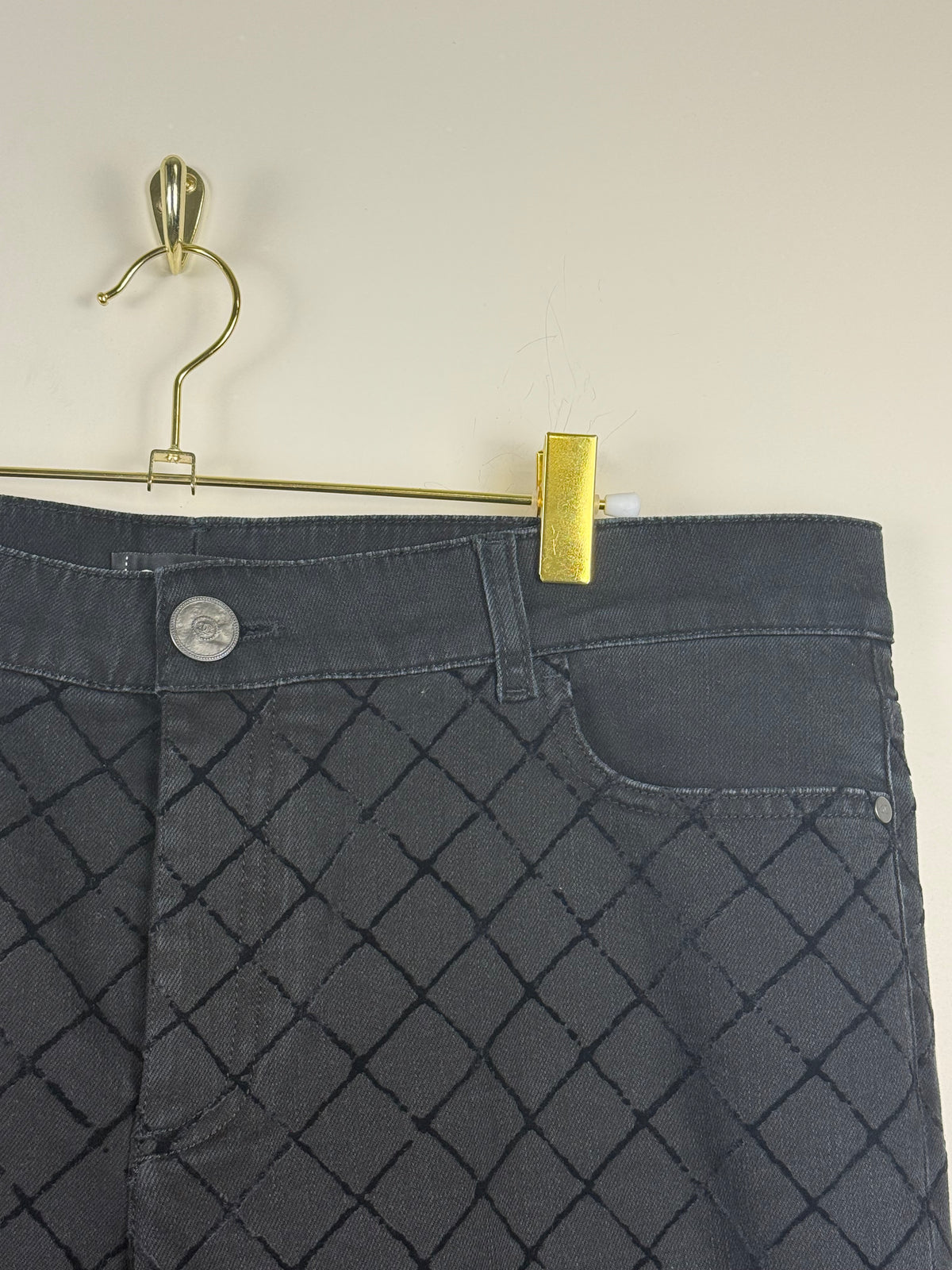 Chanel SS18 Jeans Black Sz. 44 DE (46 FR)