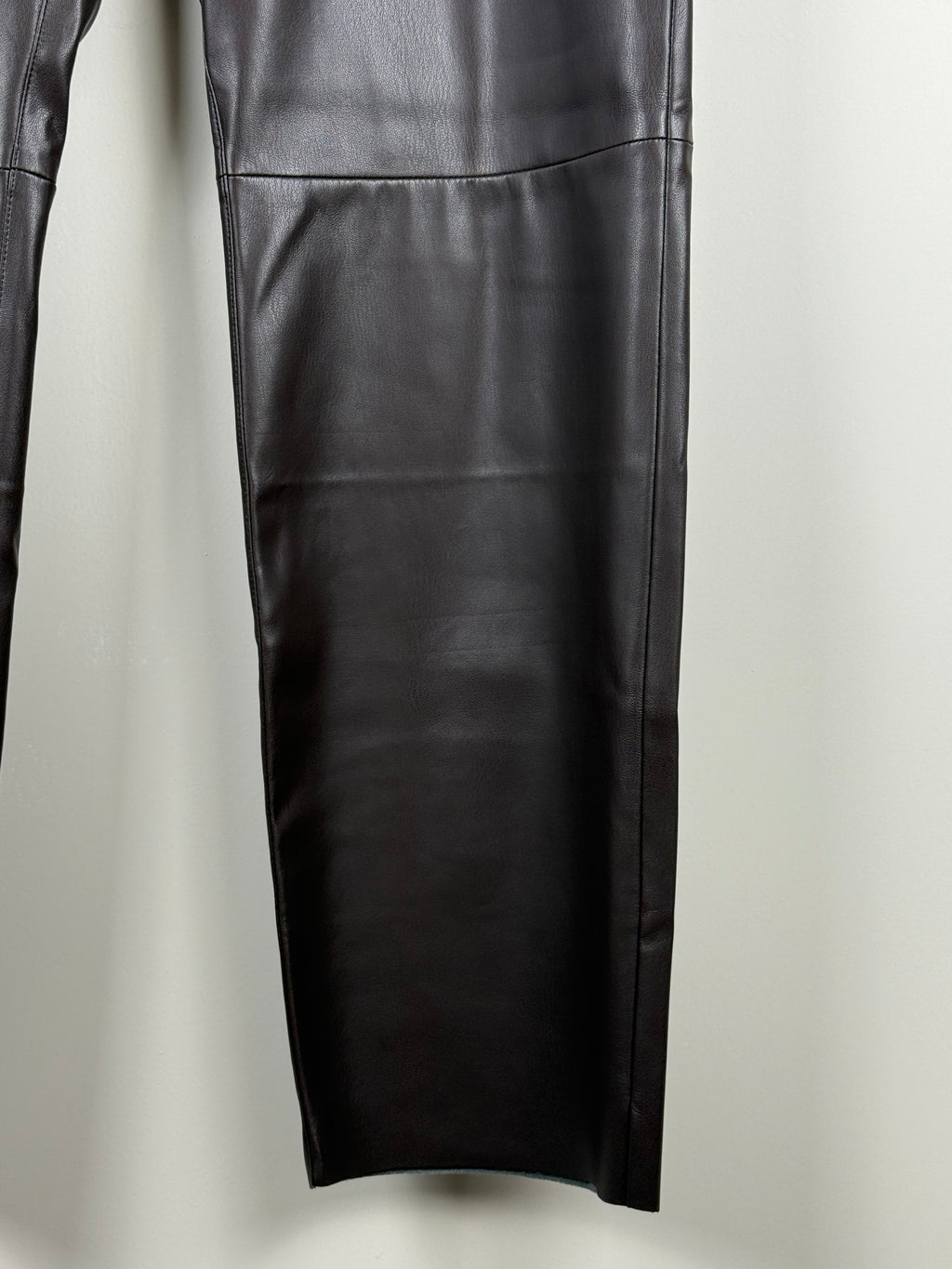 Juvia Lederimitat-Hose – Braun – Gr. L