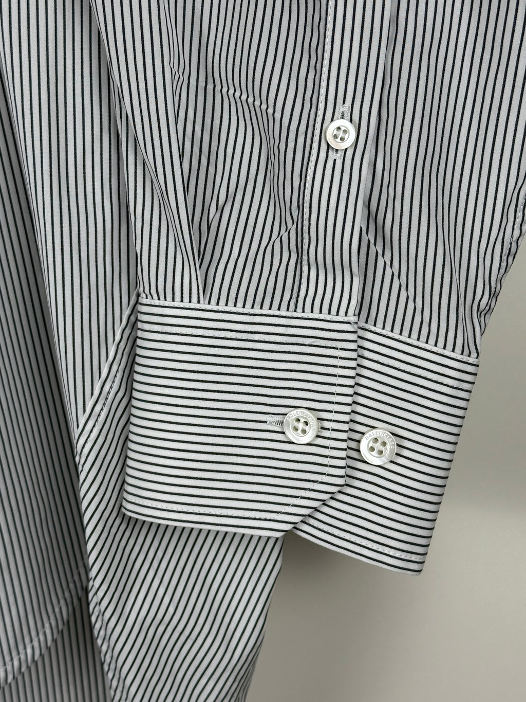 Balenciaga Oversized Striped Cotton Shirt White Blue Sz. 34 DE (36 FR)