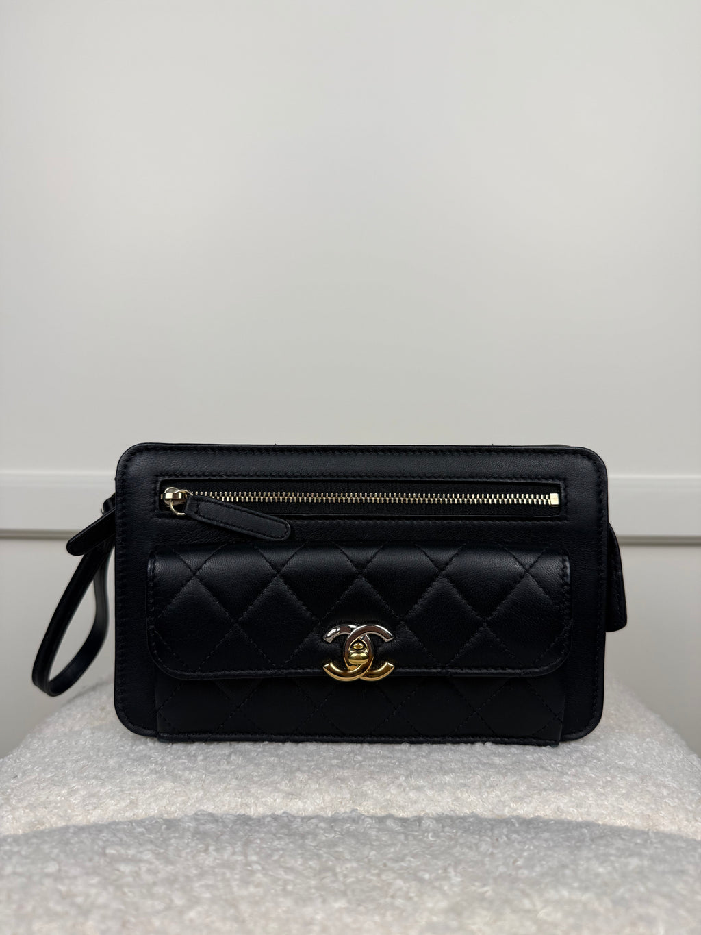 Chanel Quilted Lambskin Clutch Black