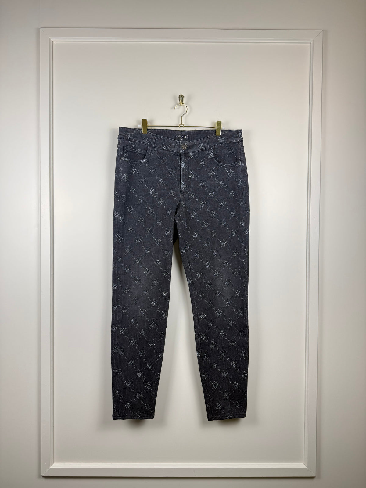 Chanel Pre Fall 2023 Métiers d'Art Runway Jeans Grey Sz. 42 DE (44 FR)