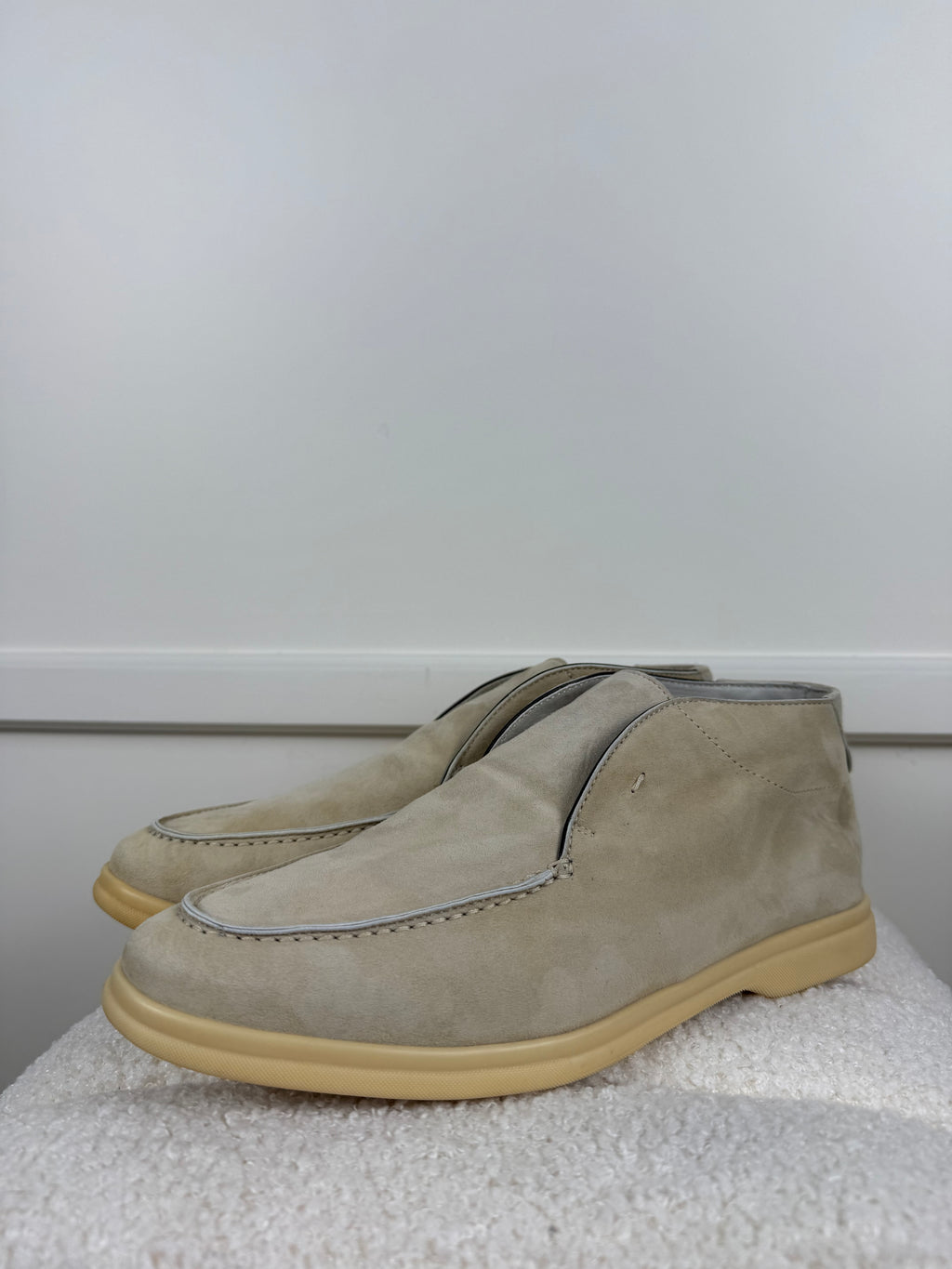 Andrea Ventura Schuhe aus Veloursleder – Beige – Gr. 39 EU