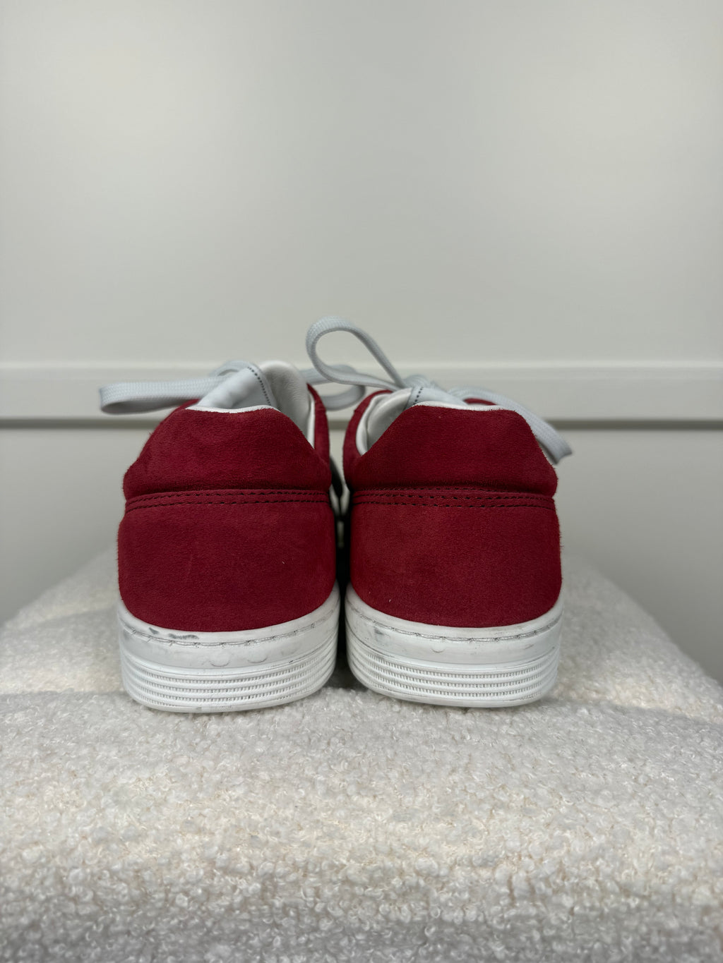 Chanel Veloursleder Sneakers – Rot – Gr. 39.5