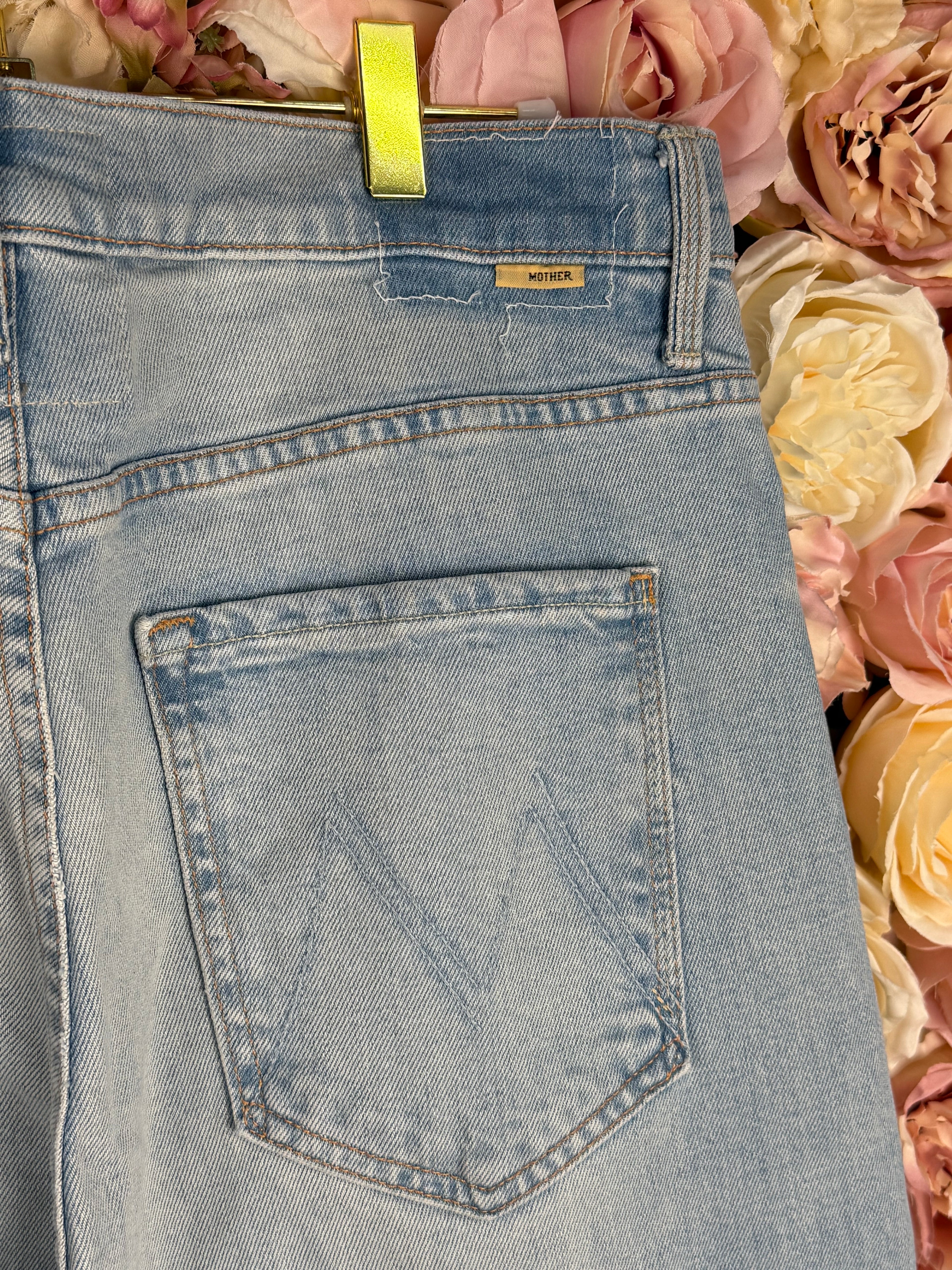 Mother Jeans "The Ditcher Crop" Light Blue Sz. 29