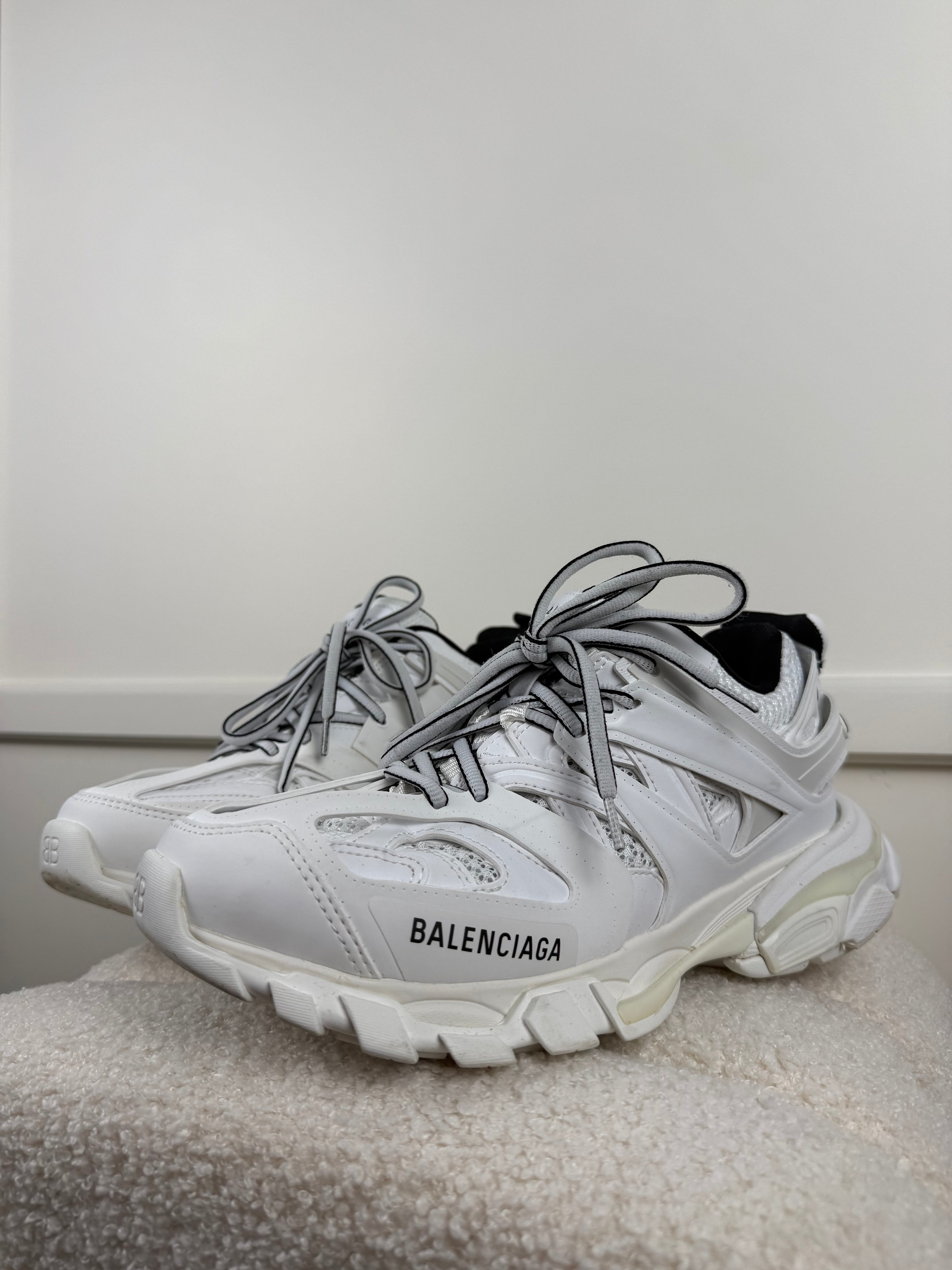 Balenciaga Track Sneakers – Weiss – Gr. 39 EU