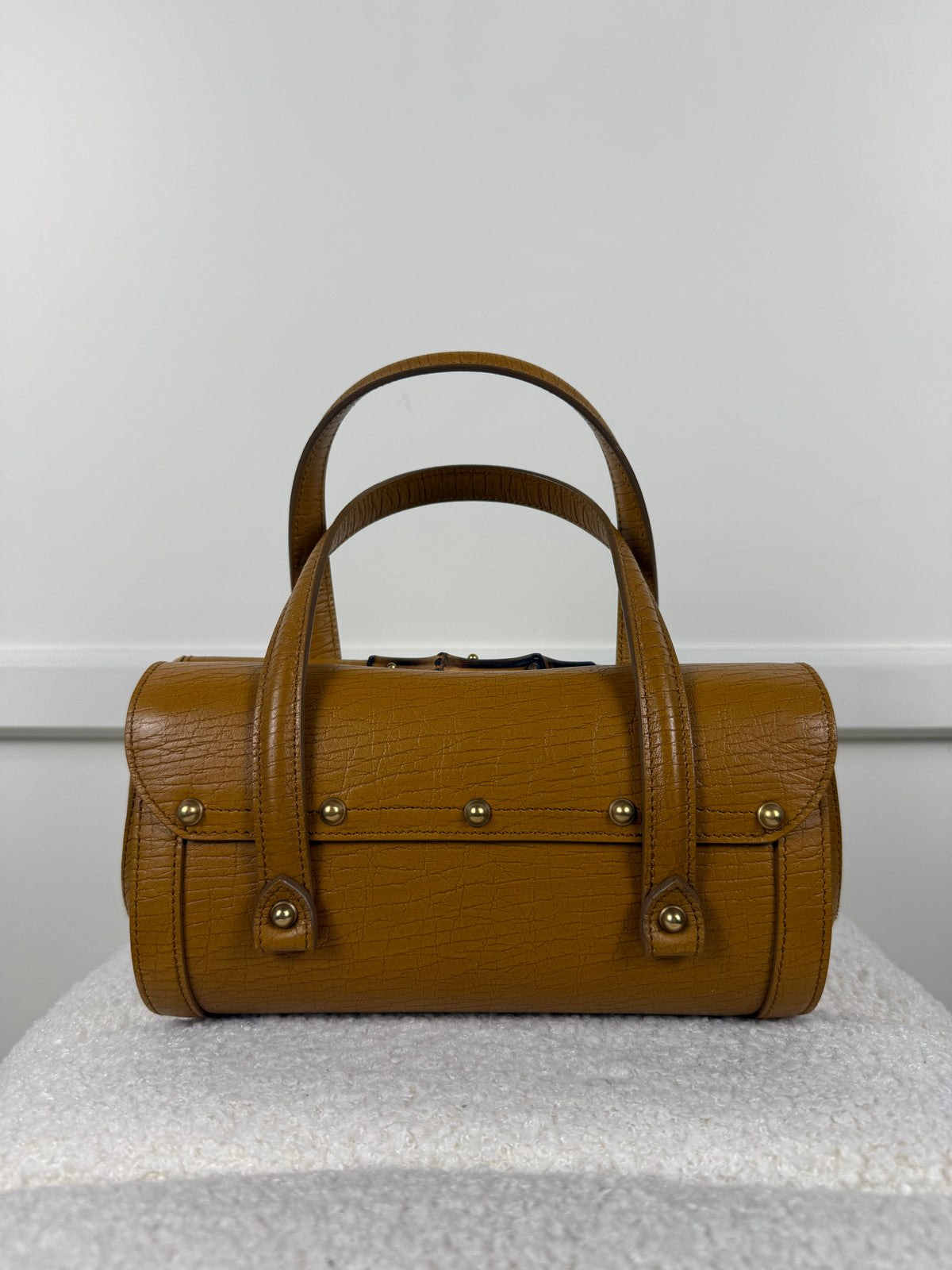 Gucci Kleine Bamboo Bullet Tasche – Camel