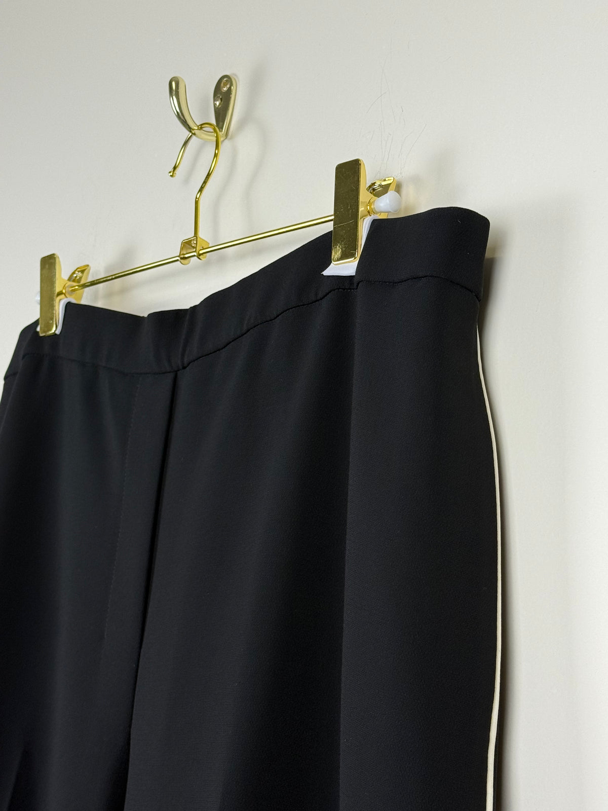 Theory Wide Pull On Hose – Schwarz – Gr. L (UK 12)