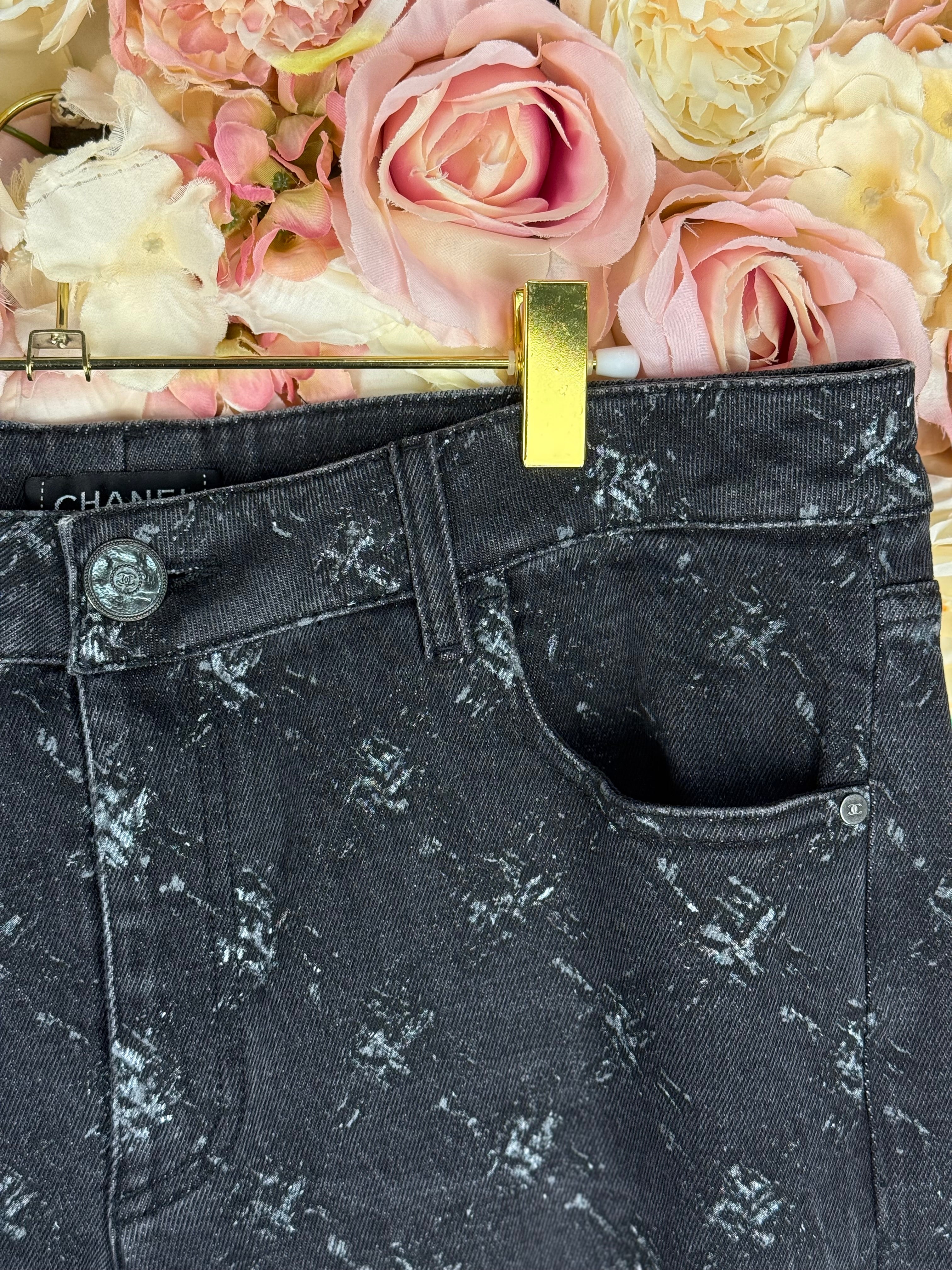 Chanel Pre Fall 2023 Métiers d'Art Runway Jeans Grey Sz. 42 DE (44 FR)