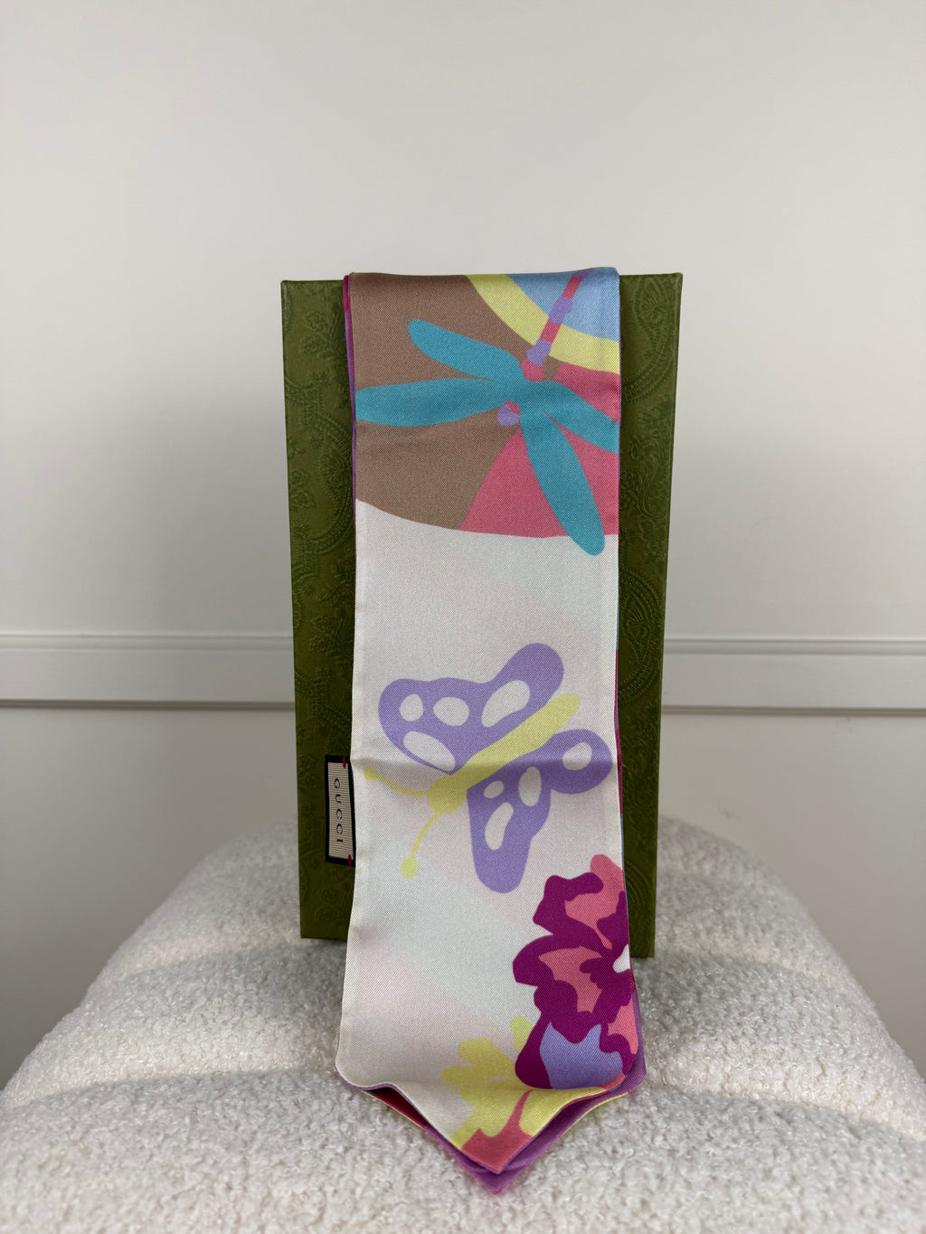 Gucci Foulard – Mehrfarbig – 100% Seide
