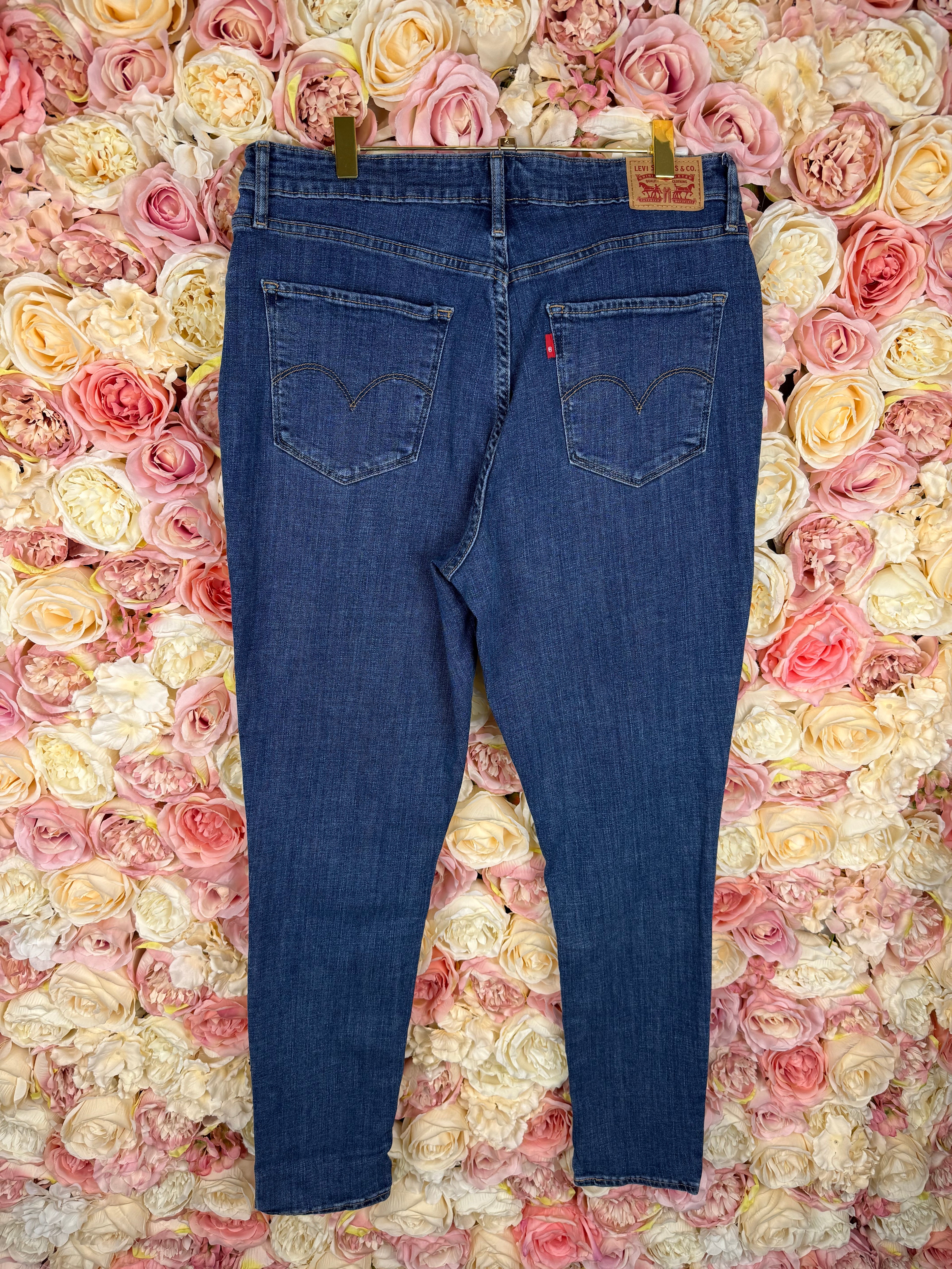 Levi's 721 High Rise Skinny Jeans Blue Sz. 32