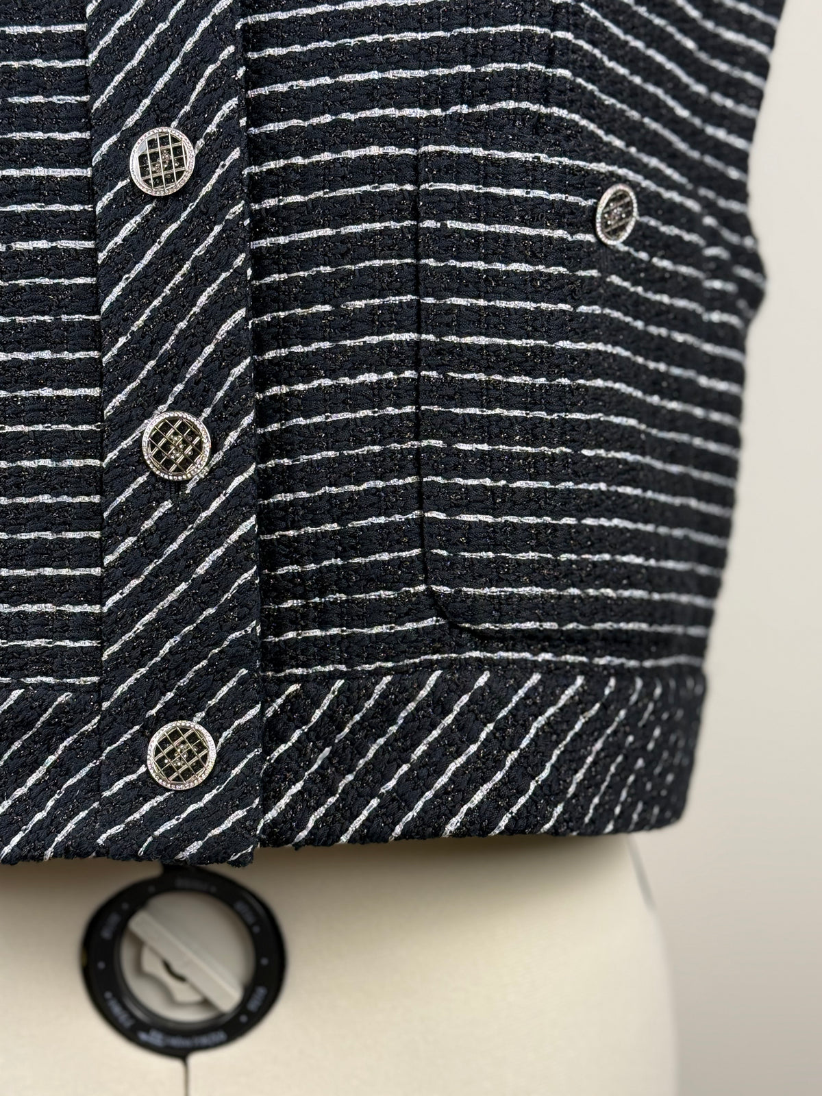 Chanel 23P Tweed Vest – Black/Silver – Size 40 DE (42 FR)