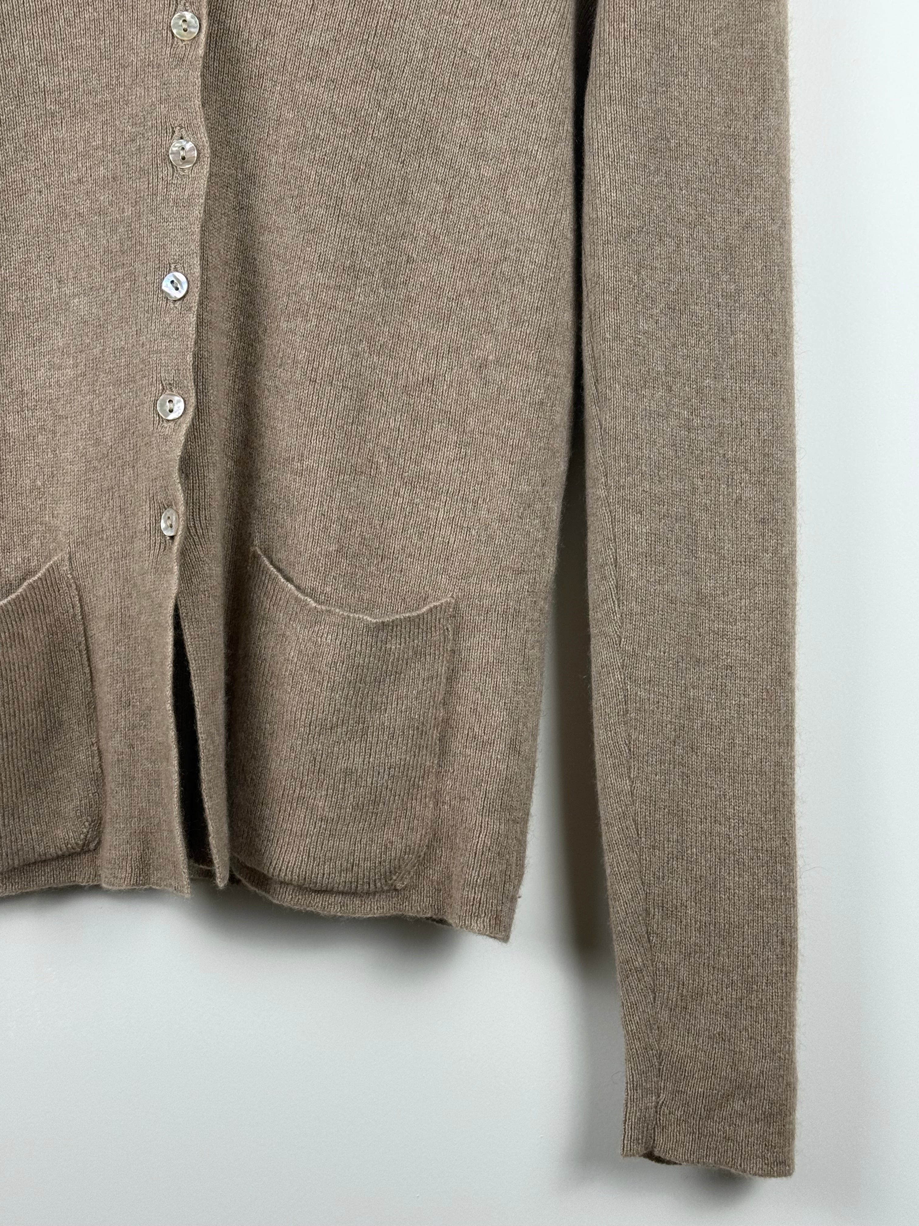 Hawick Cashmere Strickjacke – Camel – Gr. S