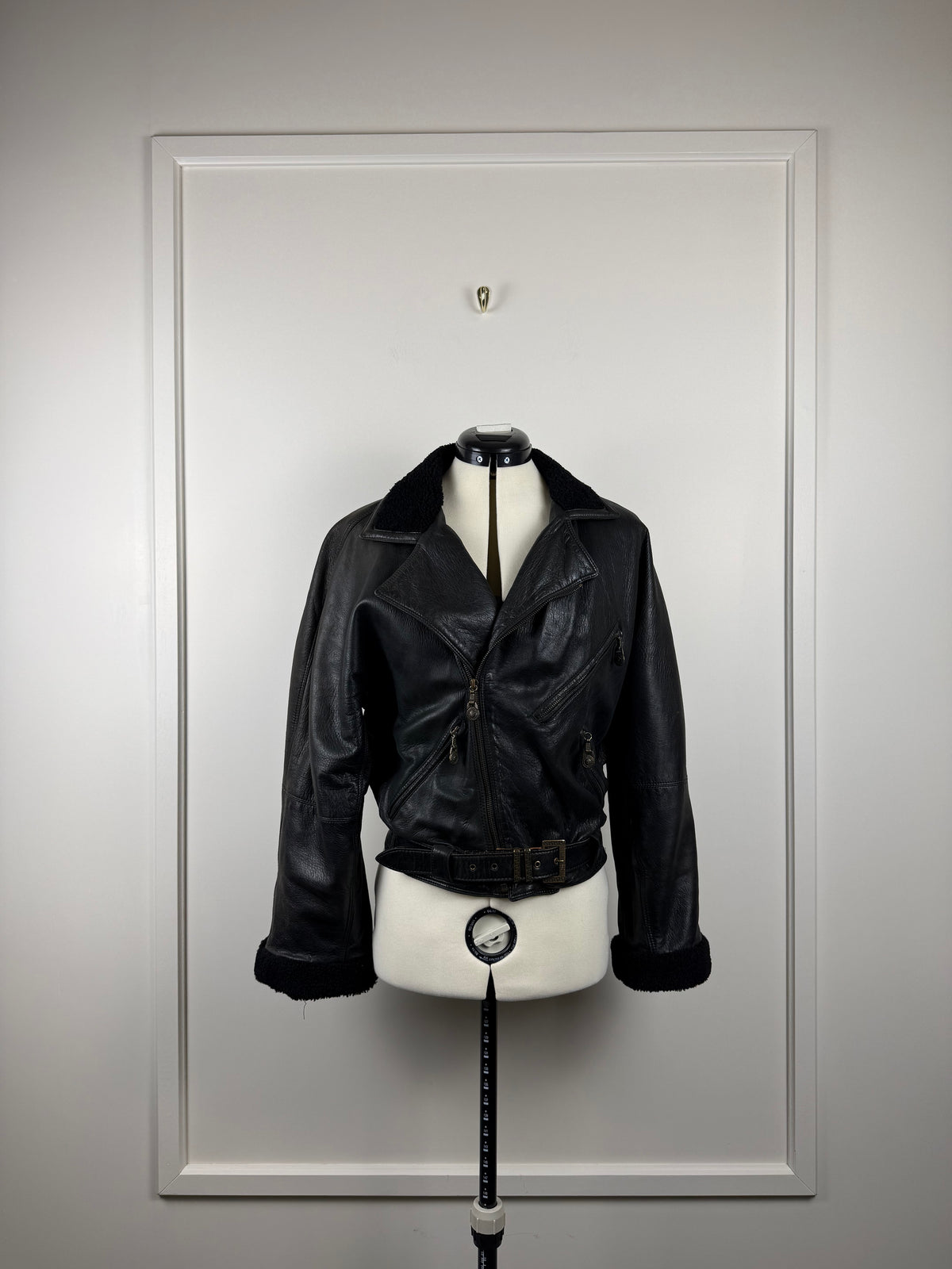Versace Vintage Lederjacke – Schwarz – Gr. 38 DE (42 IT)