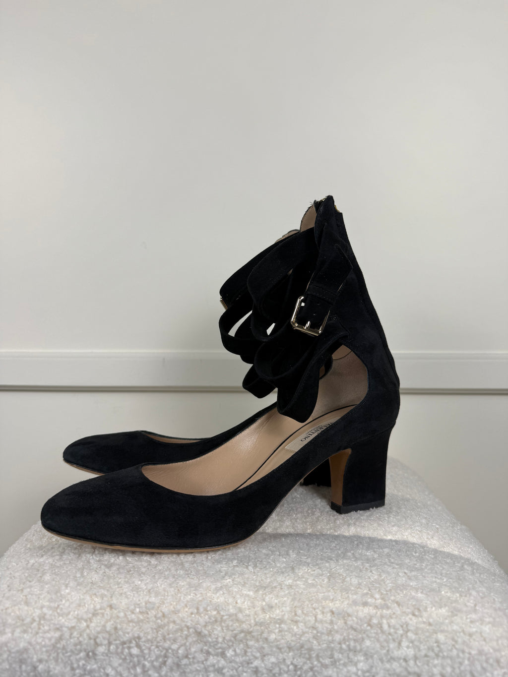 Valentino Veloursleder Heels – Schwarz – Gr. 37 EU