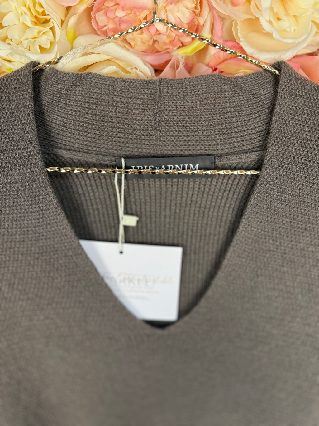 Iris von Arnim Sweater V-Neck Brown