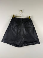 Maje Lammleder-Shorts – Schwarz – Gr. 36 DE (38 FR)