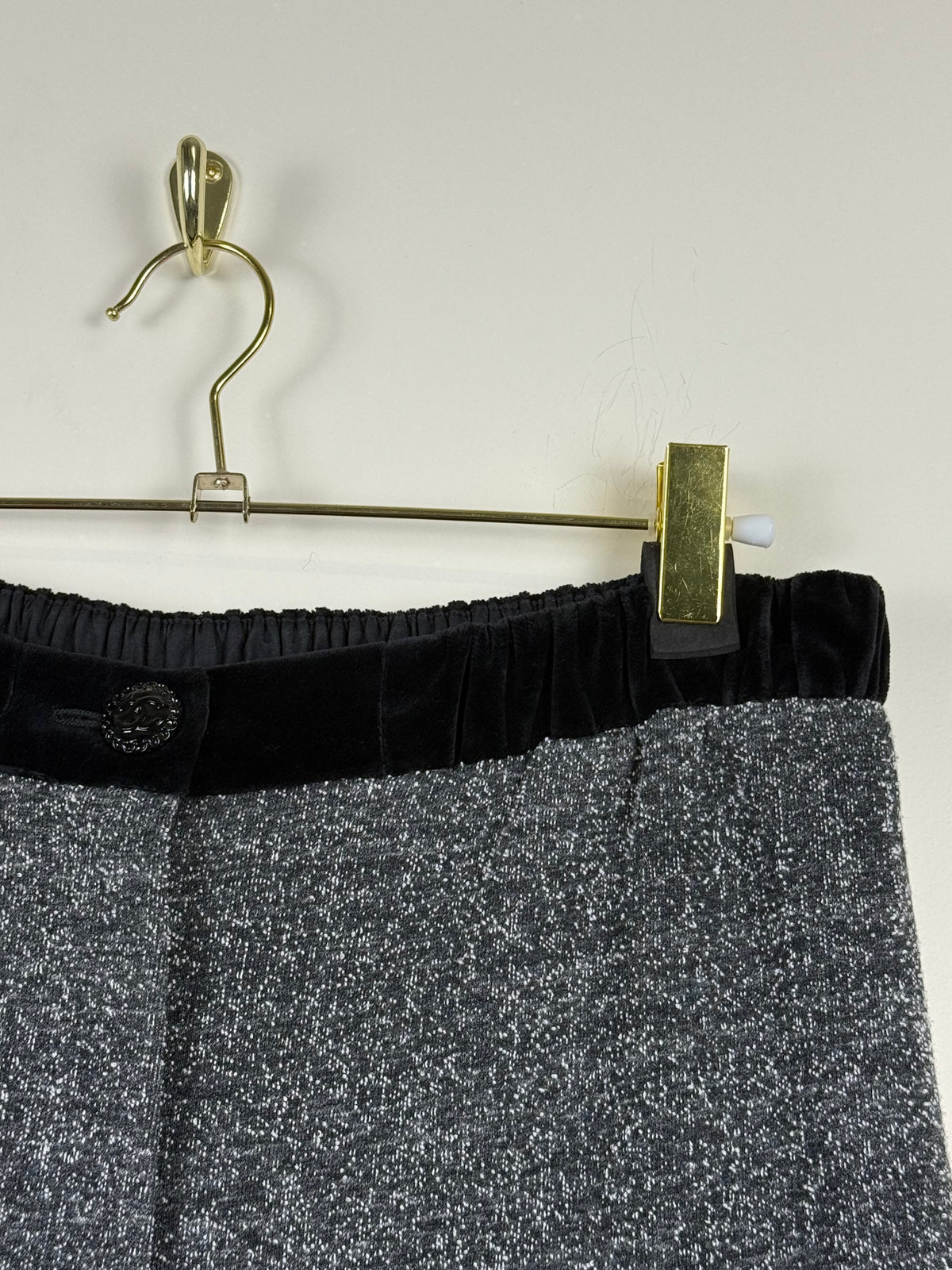 Chanel Jogginghose – Grau/Schwarz – Gr. 38 DE (40 FR)