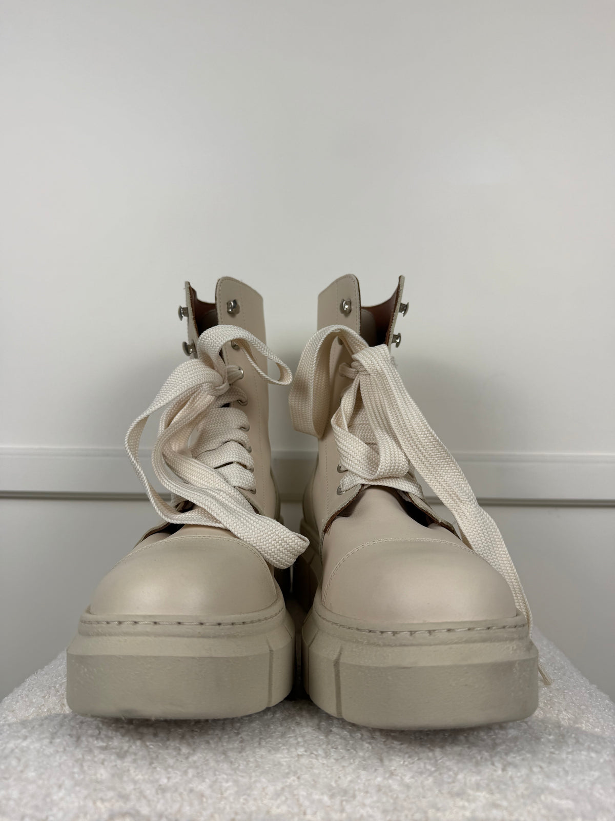 Aloha Schnürstiefel – Creme – Gr. 39 DE