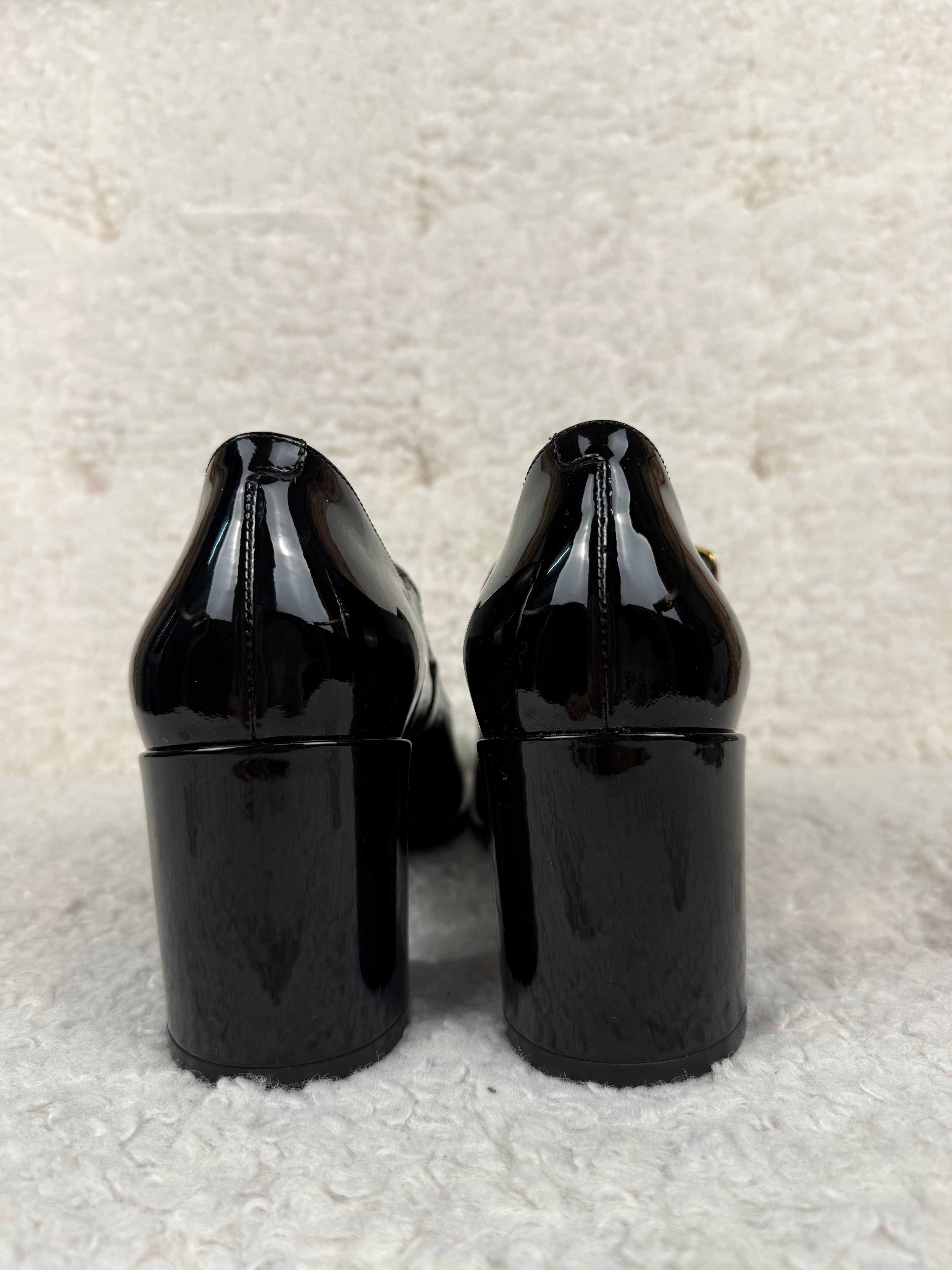 Celine "Lily" Triomphe Babies in Patent Calfskin Black Sz. 38.5 EU