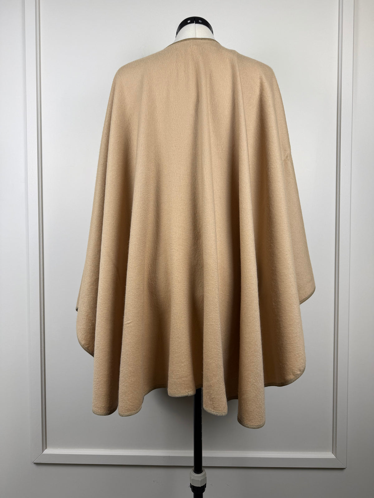 Hemisphere by Colombo Kaschmir-Cape – Beige – Gr. OS