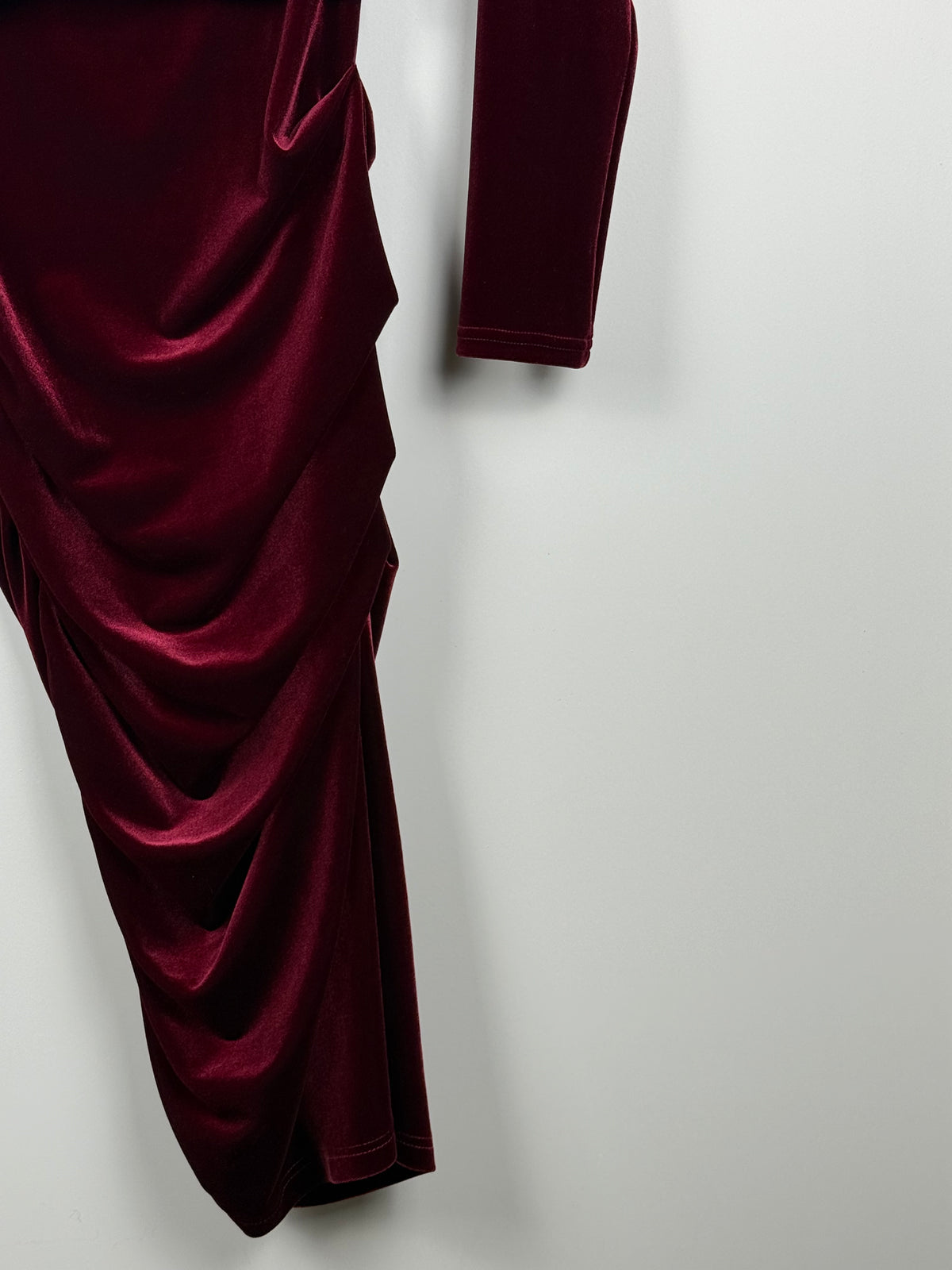 Me & Thee Samt-Kleid – Bordeaux – Gr. M (2)