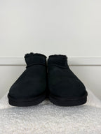 UGG Stiefeletten – Schwarz – Gr. 38 EU