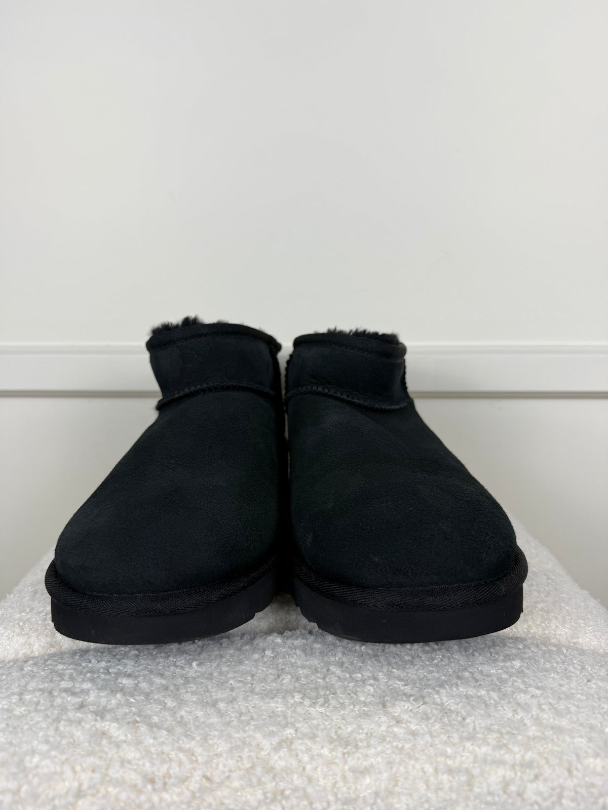 UGG Stiefeletten – Schwarz – Gr. 38 EU
