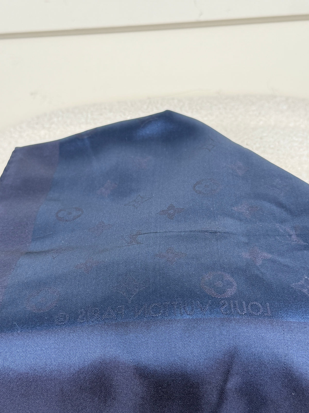 Louis Vuitton Foulard – Blau