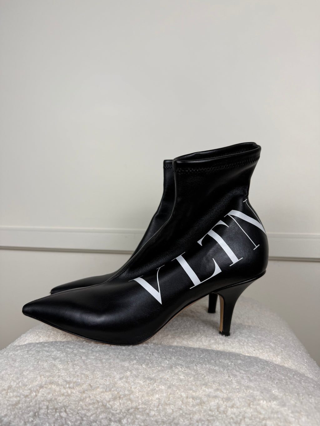 Valentino VLTN Leder-Stiefeletten – Schwarz – Gr. 38 EU
