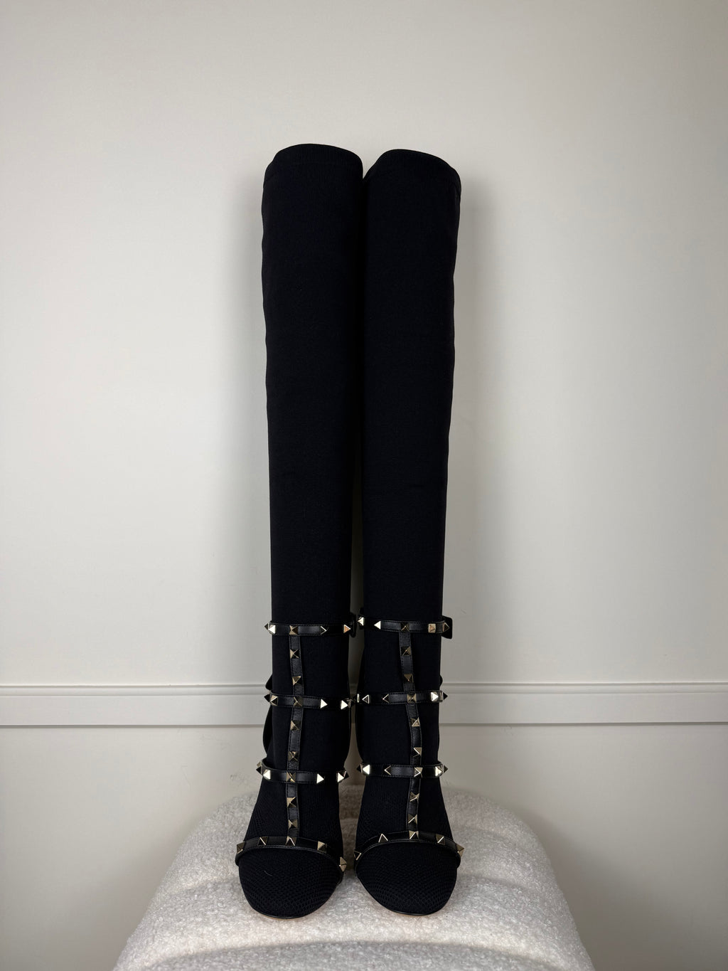 Valentino Stiefel – Schwarz mit Nieten – Gr. 38 EU