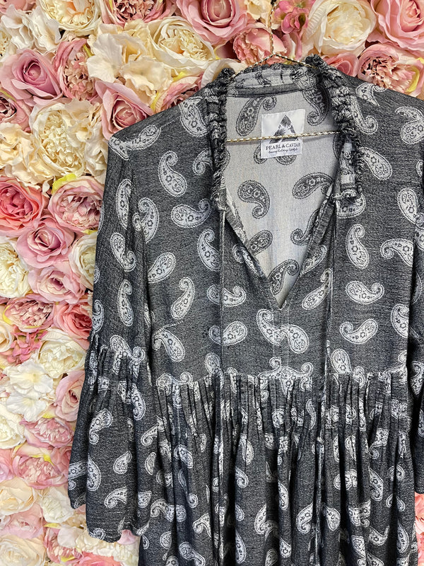 Pearl & Caviar Dress Grey Sz. M/L