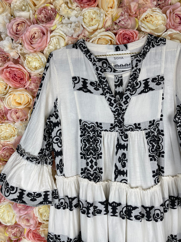 Zoya long Dress White Black One Size