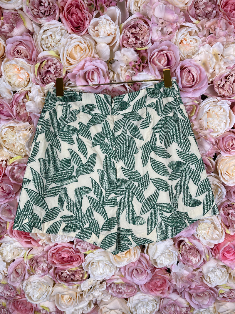 Three Graces Shorts Yellow Green Sz. 36 DE