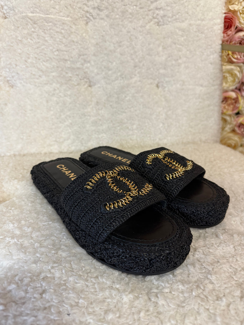 Chanel CC Logo Slides Black Gold Sz. 40 EU