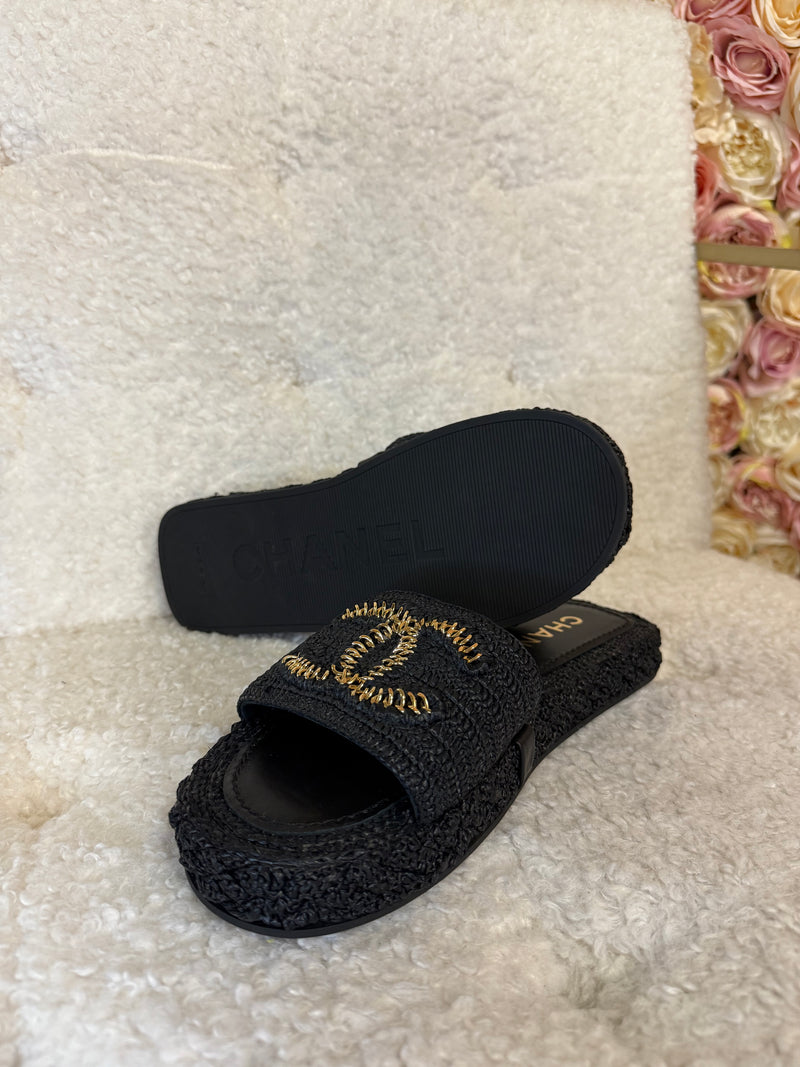 Chanel CC Logo Slides Black Gold Sz. 40 EU