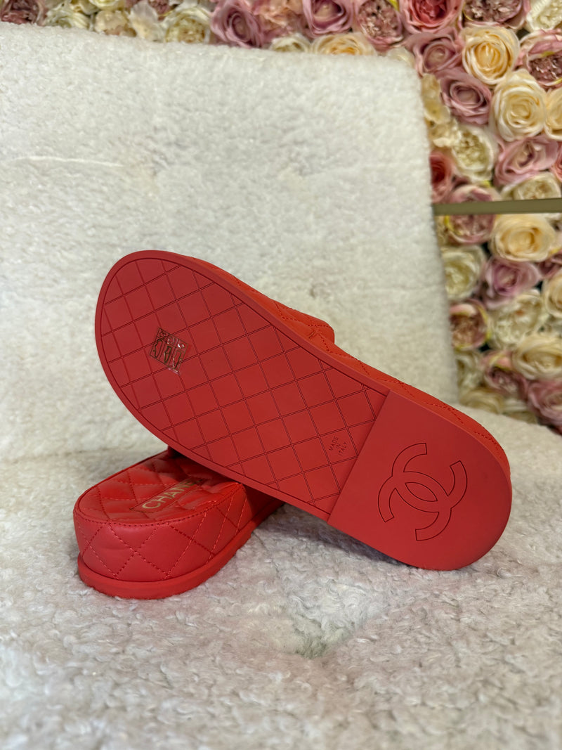Chanel CC Logo Slides Orange Sz. 38 EU