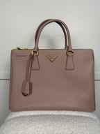 Prada Galleria Double Zip Tasche Medium – Dunkel Beige