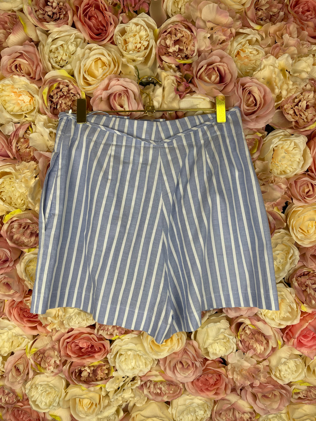 Ermanno Scervino Linen Shorts Blue White Sz. 36 DE