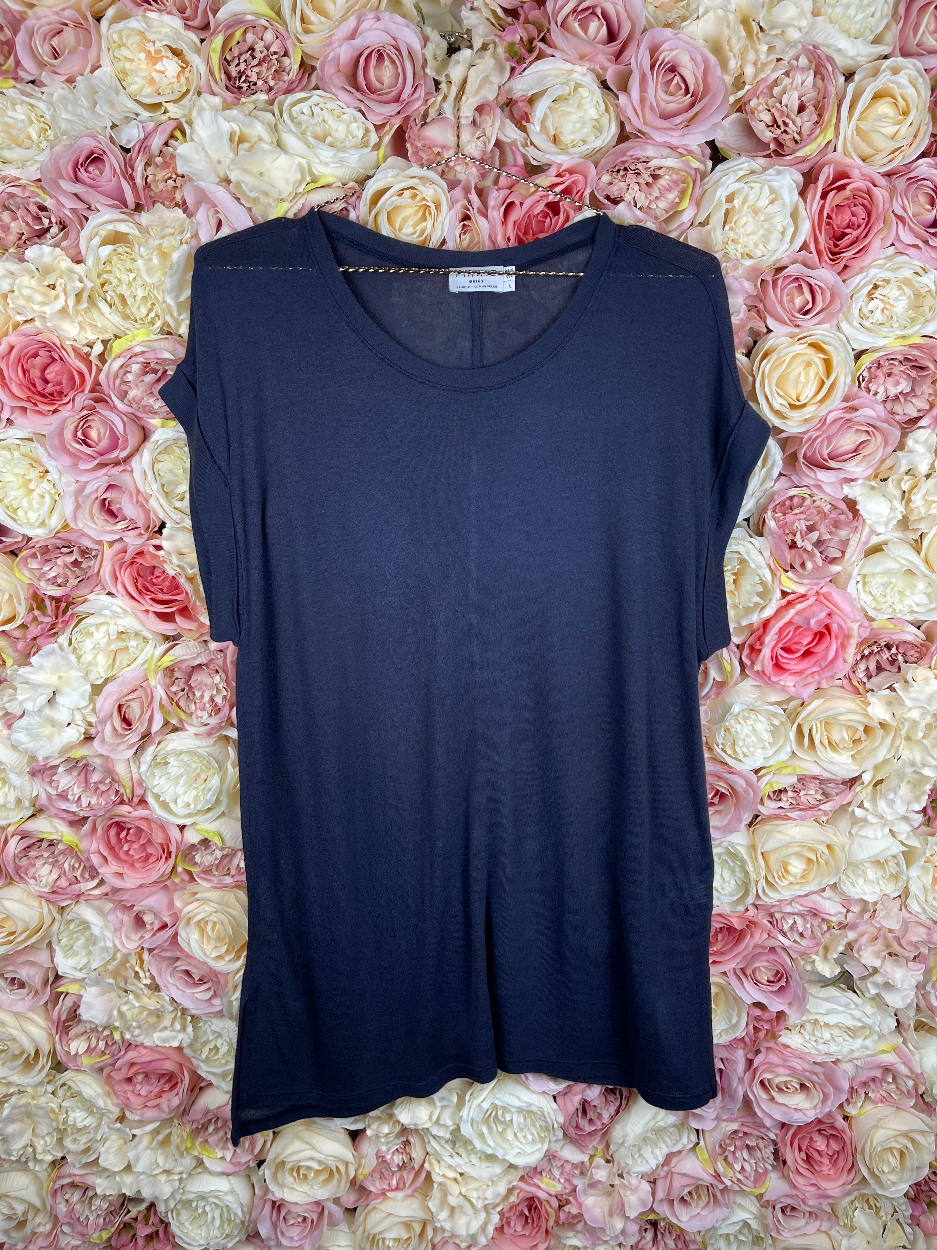 Frame Round Neck T-Shirt Blue Long & Short Version Sz. L