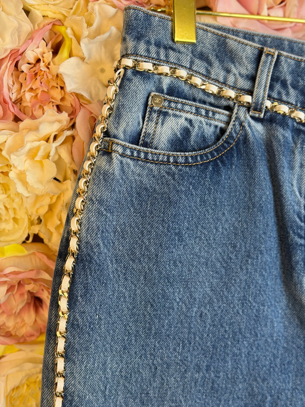 Chanel 2023 Jeans with Leather Details Blue Sz. 32 DE (34 FR)